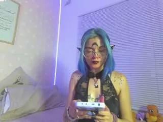 yukky-kuran on CamSoda 