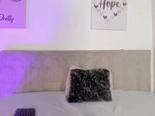 zaracampbell on CamSoda 