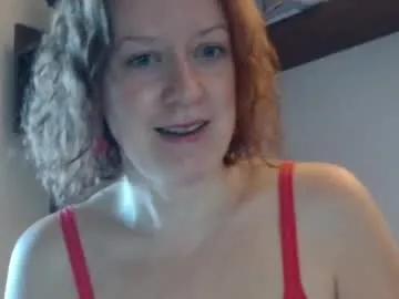 12ennie on Chaturbate