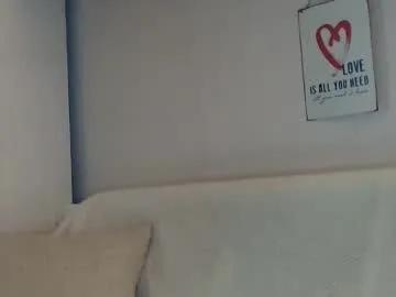 12ennie on Chaturbate