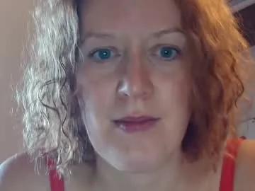 12ennie on Chaturbate