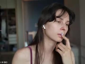 1mari_01 on Chaturbate 