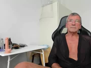 200gentleman on Chaturbate 