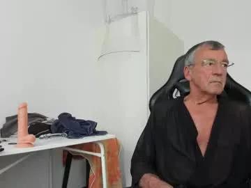 200gentleman on Chaturbate 