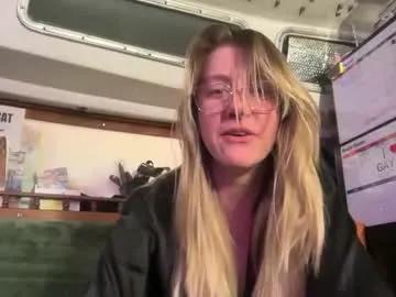 2girls1boat — GOAL: 