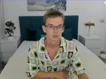 4ever_dude on Chaturbate