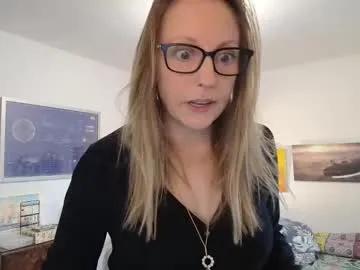 alice8363 on Chaturbate