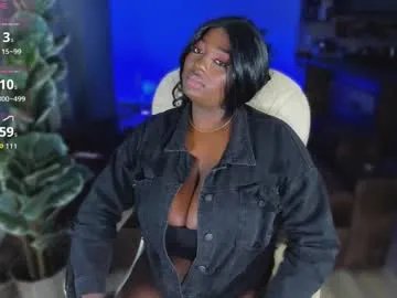 almaahotxxx on Chaturbate 