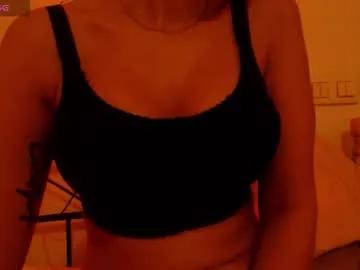 alycediamond21 on Chaturbate