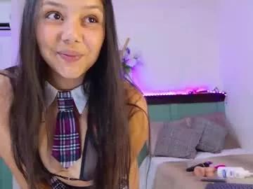 amara_w on Chaturbate 
