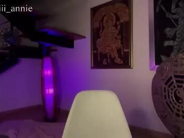 annie_snow_ on Chaturbate 