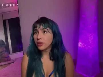 annie_snow_ on Chaturbate 