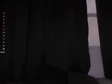 aramjones on Chaturbate 