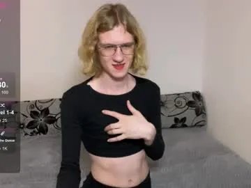 avery_adam on Chaturbate