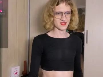 avery_adam on Chaturbate