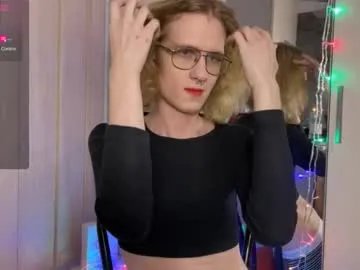 avery_adam on Chaturbate