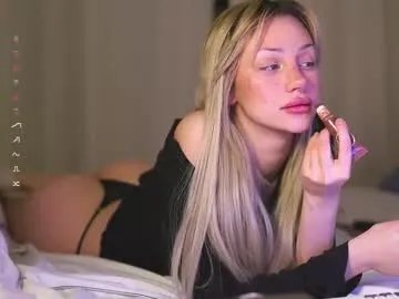 babeholly on Chaturbate