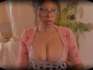 bellablakes18 on Chaturbate 