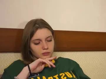 berniecebotras — Hello, just my fourth day here, be my friends and my goal:Air Kiss #new #shy #18 #young #natural [22 tokens remaining]