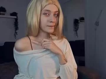 blooming_mess — I'm Lee, toy is working! Goal: Tease you with bra straps #18 #teen #blonde #shy #young [0 tokens remaining]