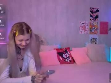 britney_lynch on Chaturbate