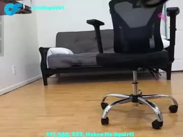 college001 on Chaturbate 