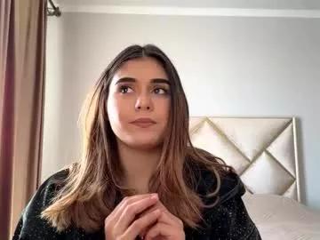 corlisssummerour — Goal: wish me a good second day on the air:) Hi all! My name is Elizabeth. I really need your support.:) #new #shy  #18 #teen #latina [33 tokens remaining]