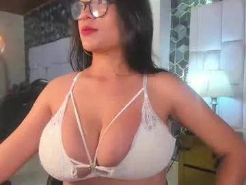 dakota_winslow — GOAL: Shake my ass in your face  [26 tokens remaining] It's my birthday  #bigboobs #natural #latina #lovense #bigass