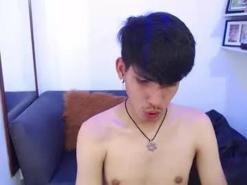 david_925_ — GOAL: Get naked, sensual striptease [79 tokens remaining] WelCUM guys!Tip menu is active /tipmenu to see it #latino #bbc #feet #bigdick #18