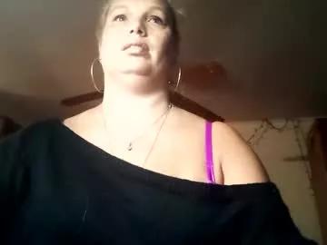 deedeemarie02 on Chaturbate 