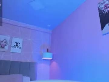 dolly_zoe on Chaturbate