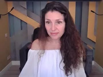 ellalongs on Chaturbate 