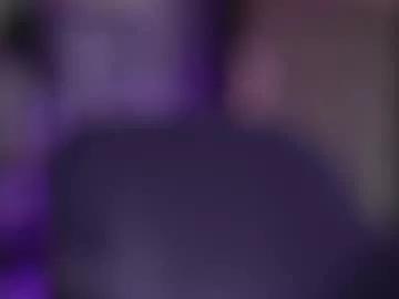 ellieredd on Chaturbate