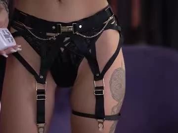 ellieredd on Chaturbate 
