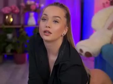 elyssawetxx on Chaturbate