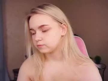 emelianae on Chaturbate 