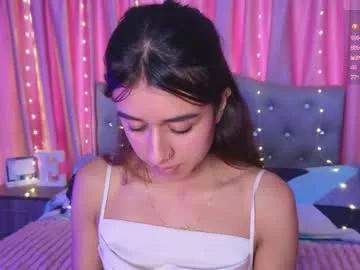 emiiscoot_1 on Chaturbate 