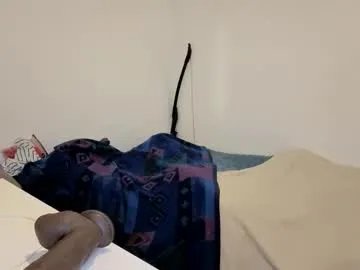 emliyjamesmjb on Chaturbate