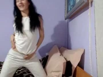 evacrisxxx on Chaturbate