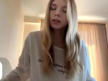 georgietiogangco — Goal : bra flyes far away o.o I'm Chloe (Private shows day ^^) #new #shy #petite #teen #18 [90 tokens remaining]