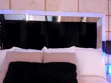 gretavelvet on Chaturbate