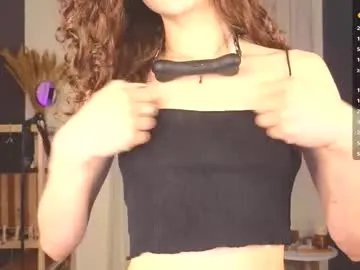 hotlaracroft on Chaturbate