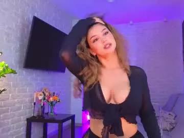 i_n_d_i_c_a on Chaturbate 