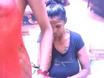 indiansexyslender4u2luv on Chaturbate 