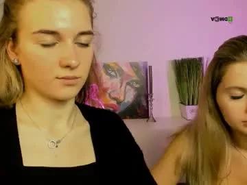 iris_velvet on Chaturbate