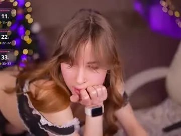 jennyyluv on Chaturbate