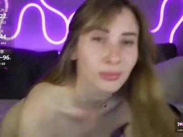 jennyyluv on Chaturbate