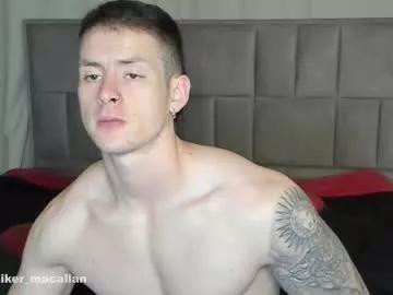 jhonny_macallan on Chaturbate