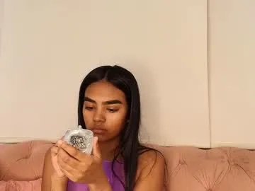 julieta_aguilar on Chaturbate