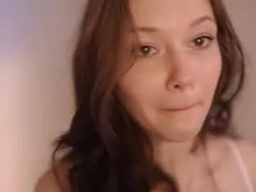 kelly_ember on Chaturbate 